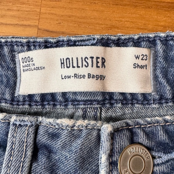 Hollister Jeans Women’s 000 Short Low Rise Baggy Flower Butterfly Embroidery - Picture 11 of 13